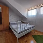 Orange Apartment's Repic Apartmán *