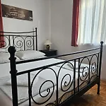 Orange Apartment's Repic Biograd Na Moru