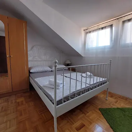 Orange Apartment's Repic Διαμέρισμα *