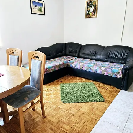 Orange Apartment's Repic Biograd Na Moru