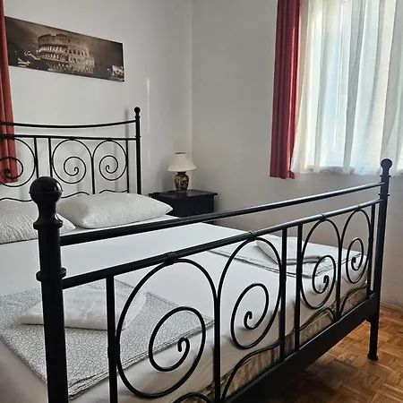 Orange Apartment's Repic Biograd Na Moru
