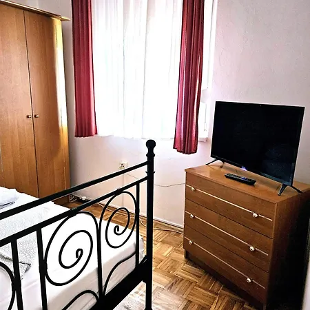 Orange Apartment's Repic Biograd Na Moru
