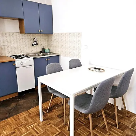 Apartamento Orange Apartment's Repic