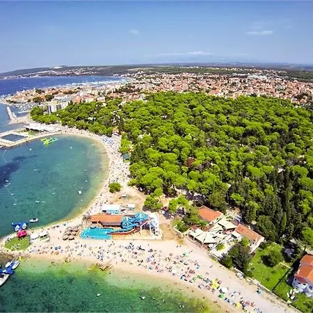 Orange Apartment's Repic Apartman