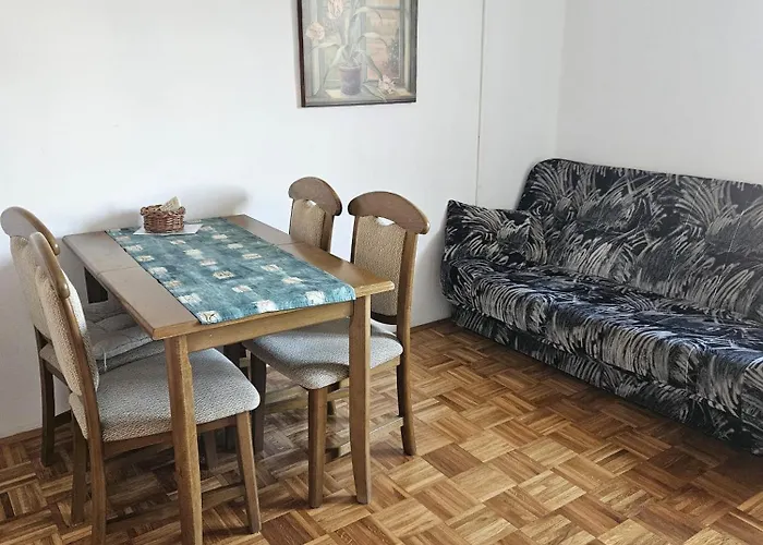 Orange Apartment's Repic 아파트