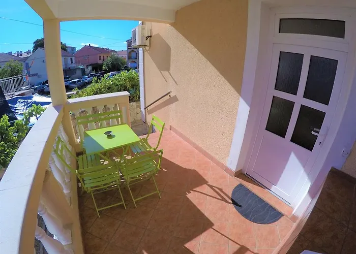 Orange Apartment's Repic Appartement