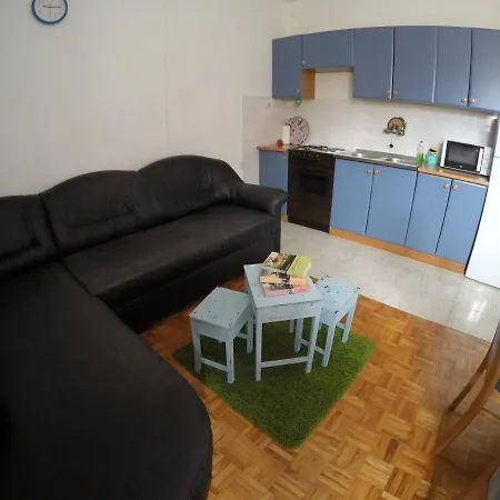 Orange Apartment's Repic Appartement
