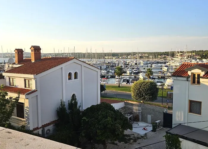 Orange Apartment's Repic * Biograd Na Moru